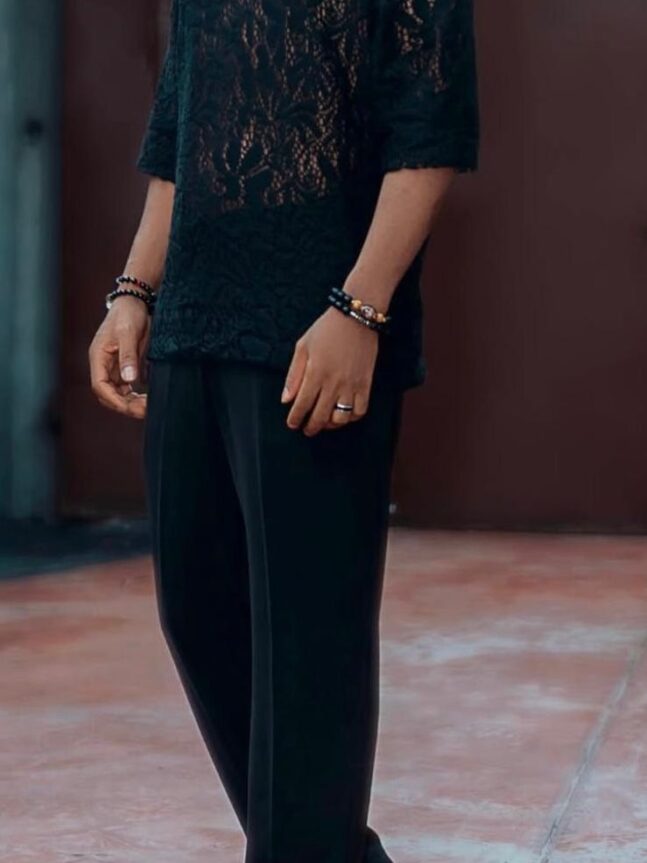 Laced elbow length sleeved
