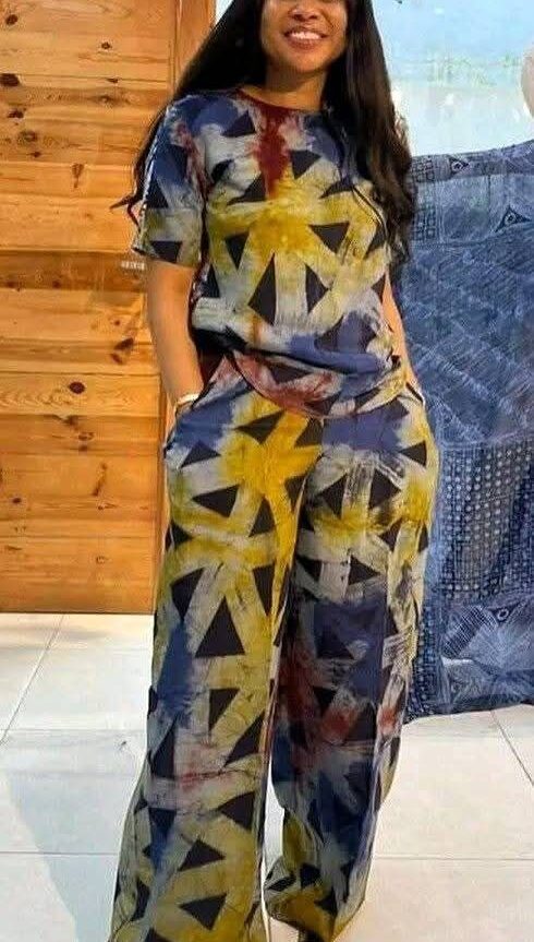 Dyed criss-crossed short sleeve shirt with palazzo pants to match.